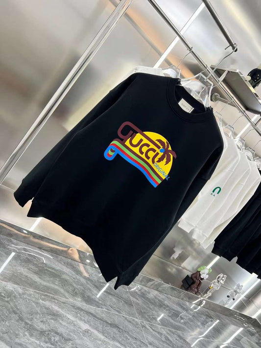 GUCCI || Ivory Cotton Sunset Logo Sweatshirt / Black - FASHION MYST