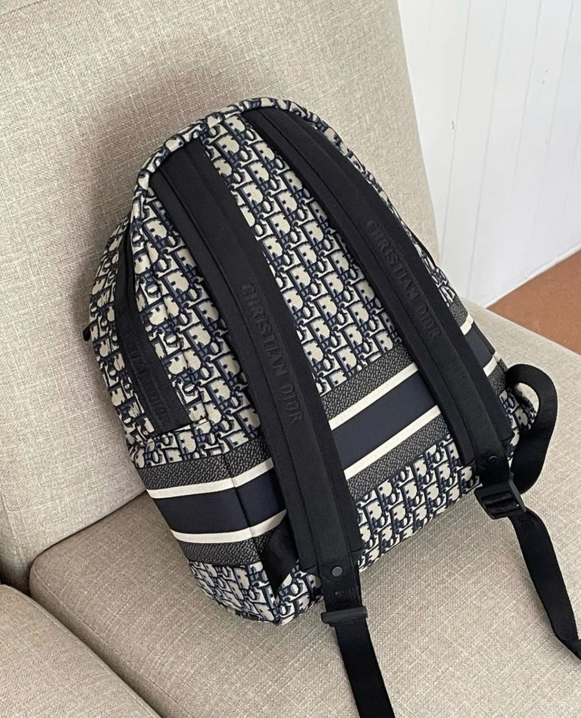 CHRISTIAN DIOR || Travel Backpack Dior Oblique Jacquard GREY/BLACK/BLUE - FASHION MYST