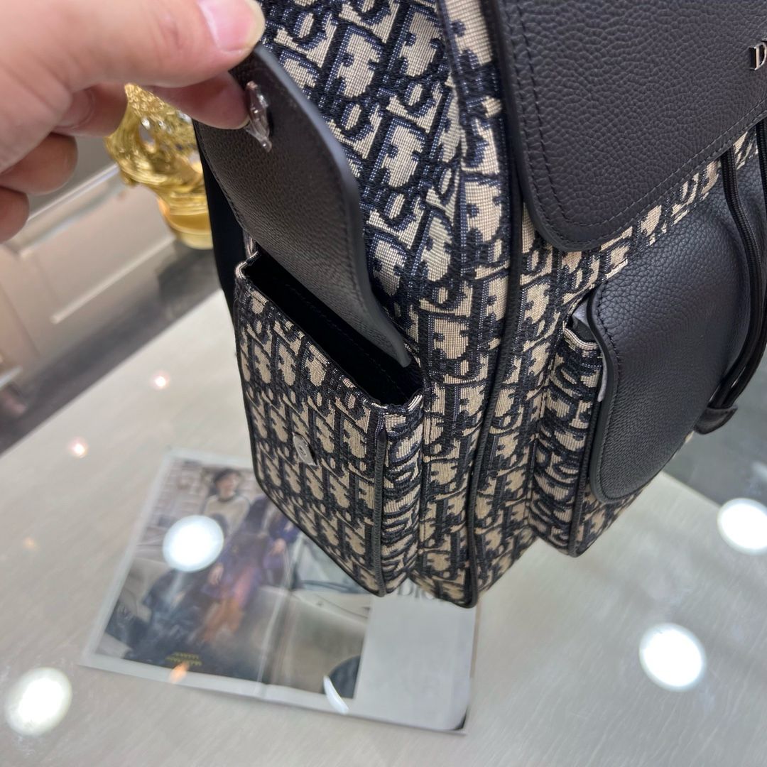 CHRISTIAN DIOR || Saddle Backpack Beige / Black Dior Oblique Jacquard and Grained Calfskin - FASHION MYST