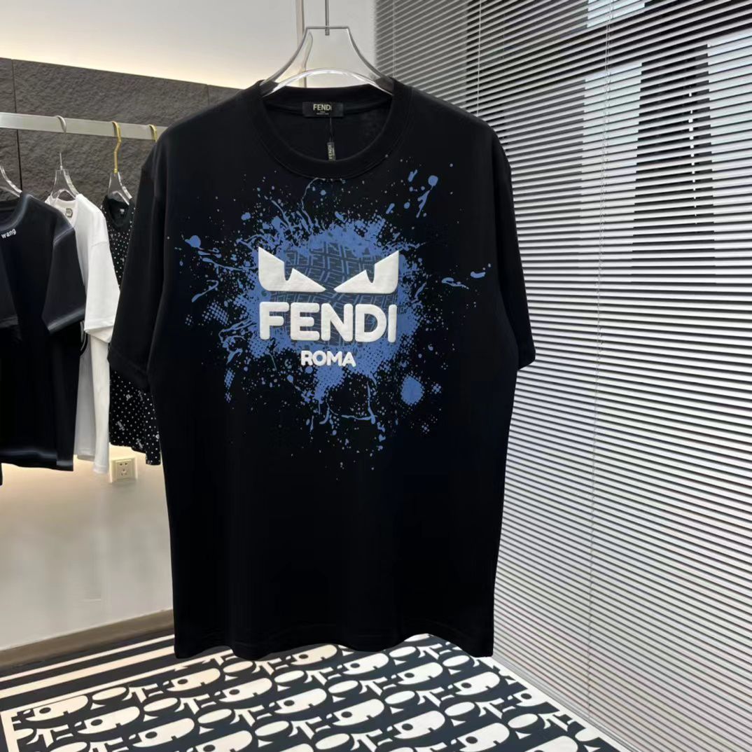 FENDI Cat Eye Logo Short Sleeve Black T Shirts For Men FASHION MYST