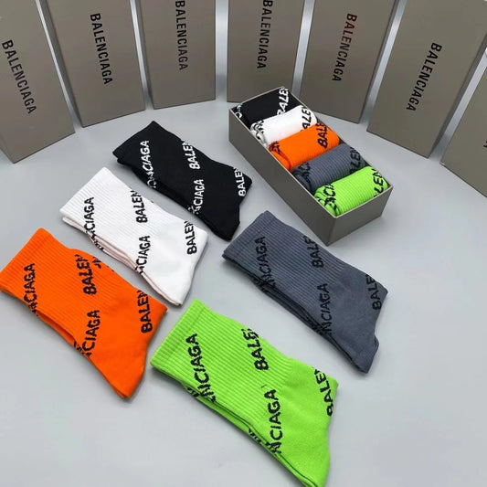 BLENCIAGA || All Over Blenciaga Logo Socks (Five Pair Combo Box) - FASHION MYST