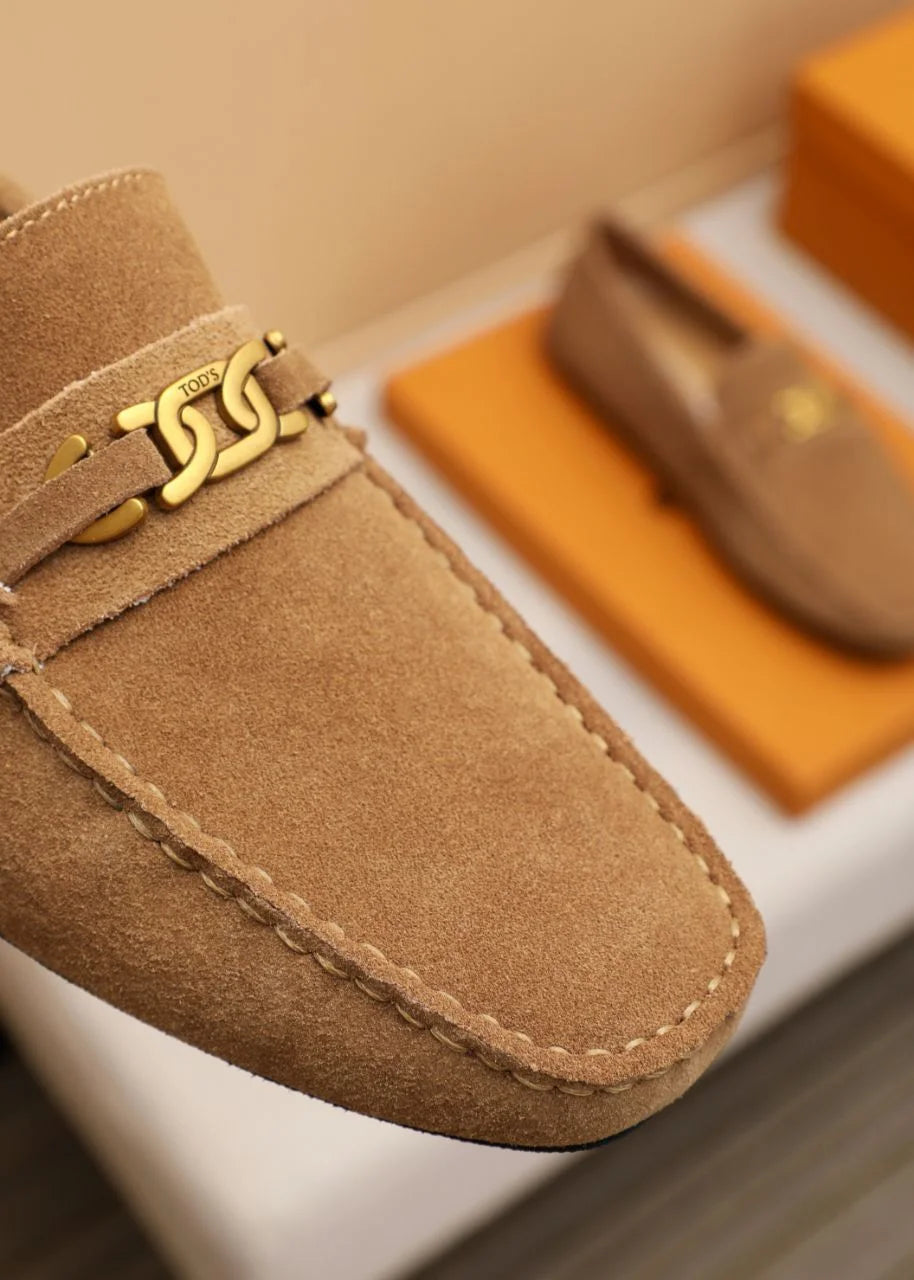 TOD'S || Suede Loafers with Gold Chain Accent – Luxury Men's Driving Shoes