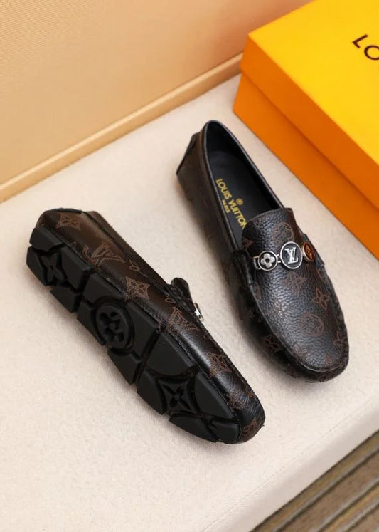 LOUIS VUITTON || Hockenheim Moccasin in Monogram Eclipse Canvas