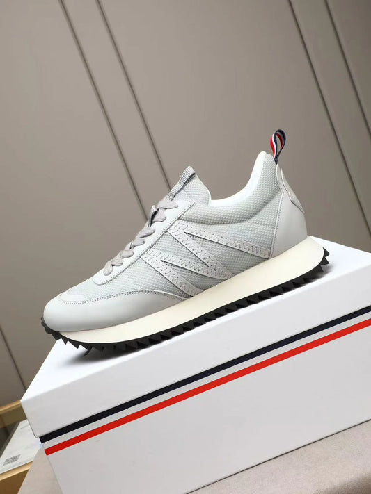 MONCLER || Men’s Lite Runner Low-Top Sneakers - Grey/White Mesh & Leather