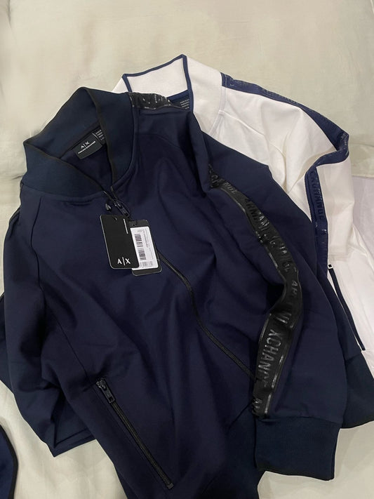 Premium Quality Zipper Jacket Available For Ladies - FASHION MYST