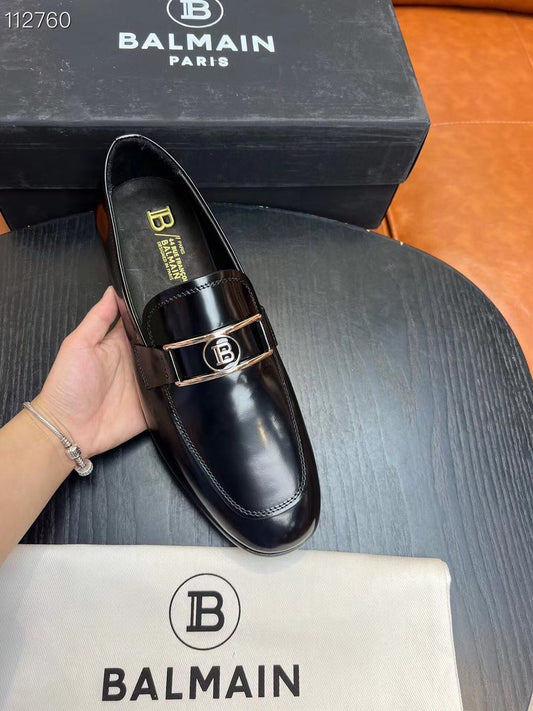 BALMAIN || B Logo Embellished Calf Leather Loafers For Men - FASHION MYST