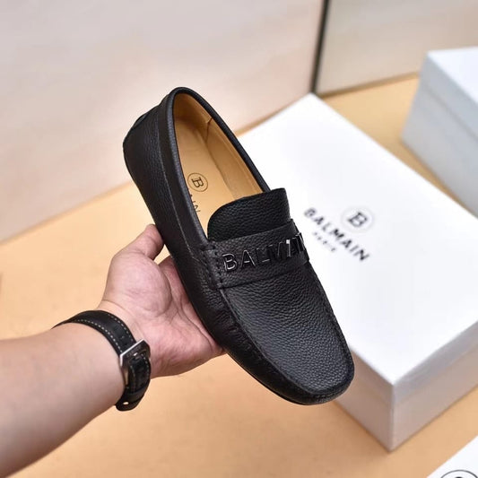 BALMAIN || Logo-Plaque Calf Leather Loafers / BLACK - FASHION MYST