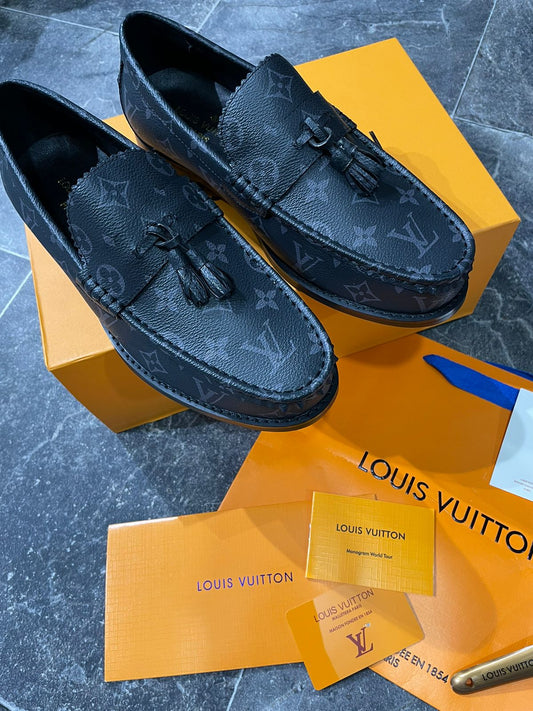 LOUIS VUITTON || Monogram Print Luxury Major Calf Leather Loafers /Black - FASHION MYST