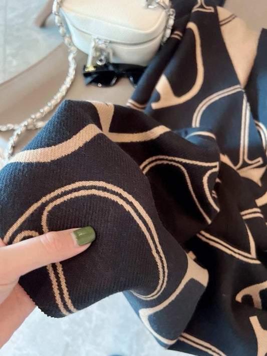 High End Quality Black Woollen Scarf - FASHION MYST