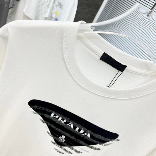 PRADA || STRIPED BIG LOGO T-SHIRT - WHITE - FASHION MYST