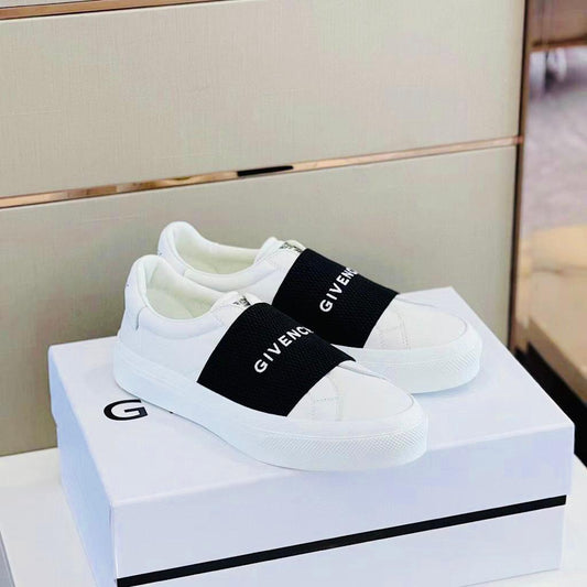 Paris Strap Low-Top Sneakers - FASHION MYST