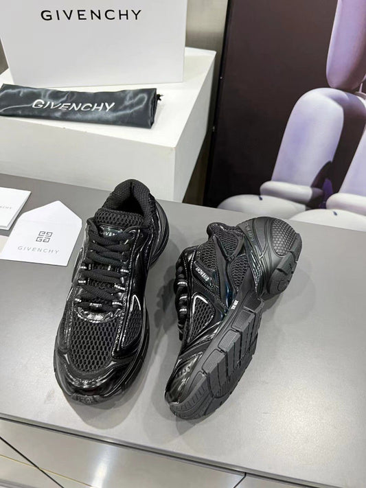 GIVENCHY | Tk-MX Runner Black Sneakers In Mesh And Synthetic Leather - FASHION MYST