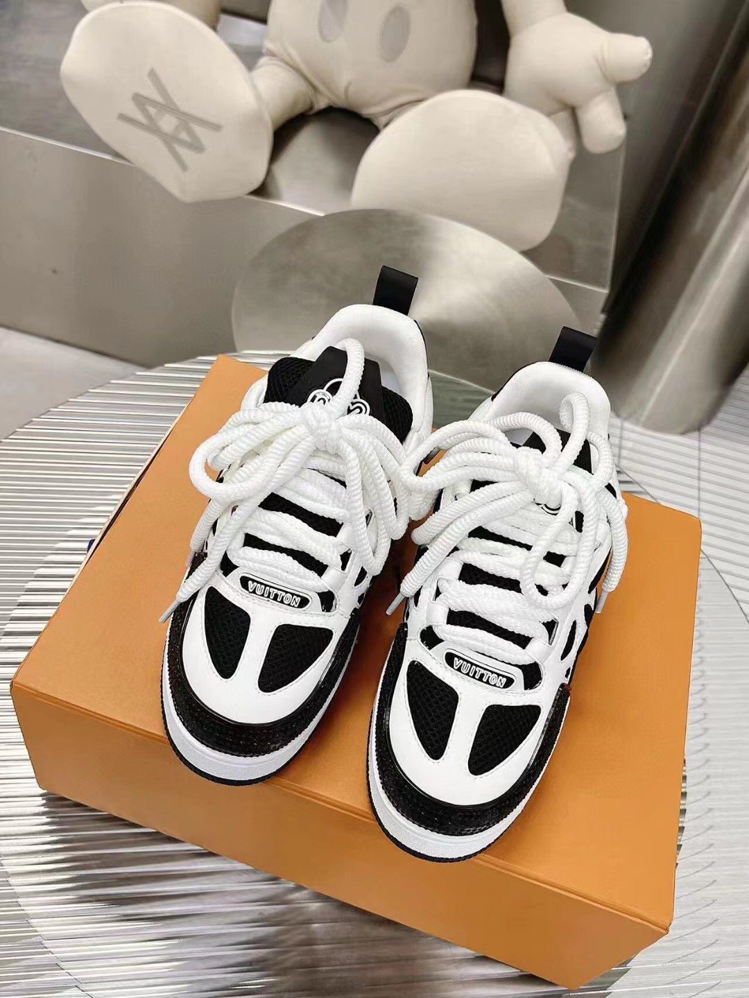 SNEAKERS DE QUALITÉ HAUT DE GAMME DISPONIBLES MAINTENANT POUR