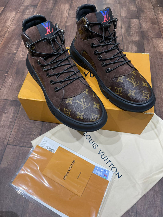 LOUIS VUITTON RIVOLI MONOGRAM BROWN SNEAKER - FASHION MYST
