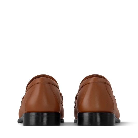 LOUIS VUITTON || Major Loafers in Cognac Calf Leather with Gold LV Initial Ornament