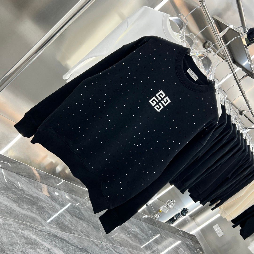 GIVENCHY || Black 4G Stars Sweatshirt In Black - FASHION MYST 