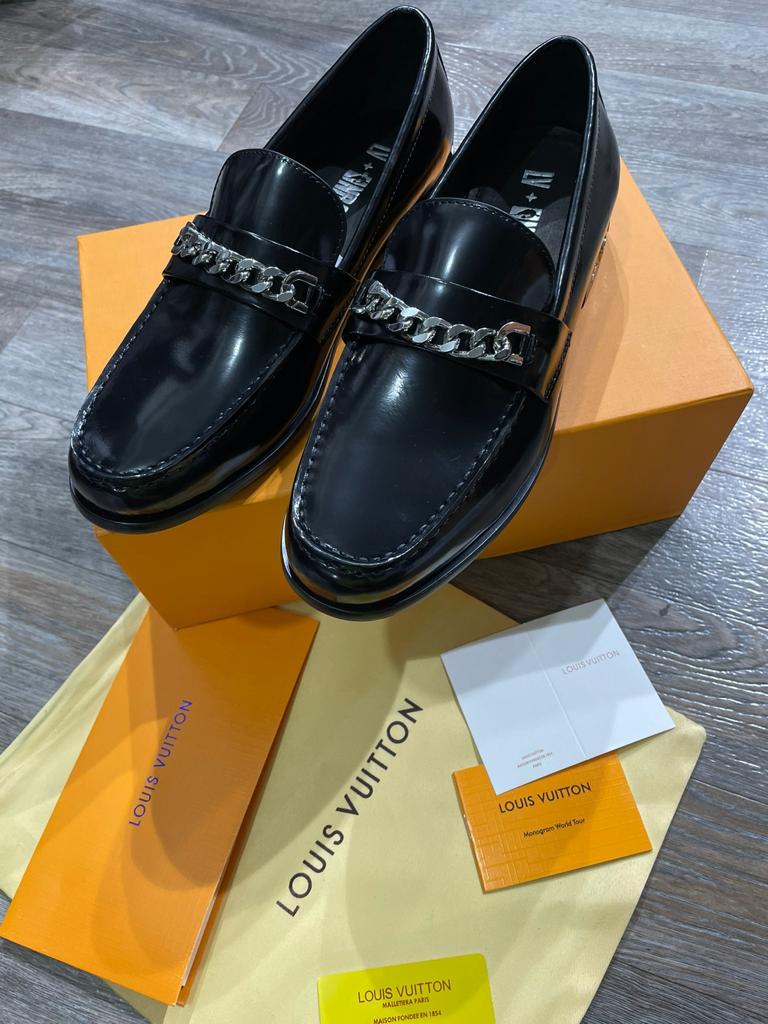 LOUIS VUITTON || Men's Louis Vuitton x NBA Patent Leather Casual Calf Leather Loafers - FASHION MYST 