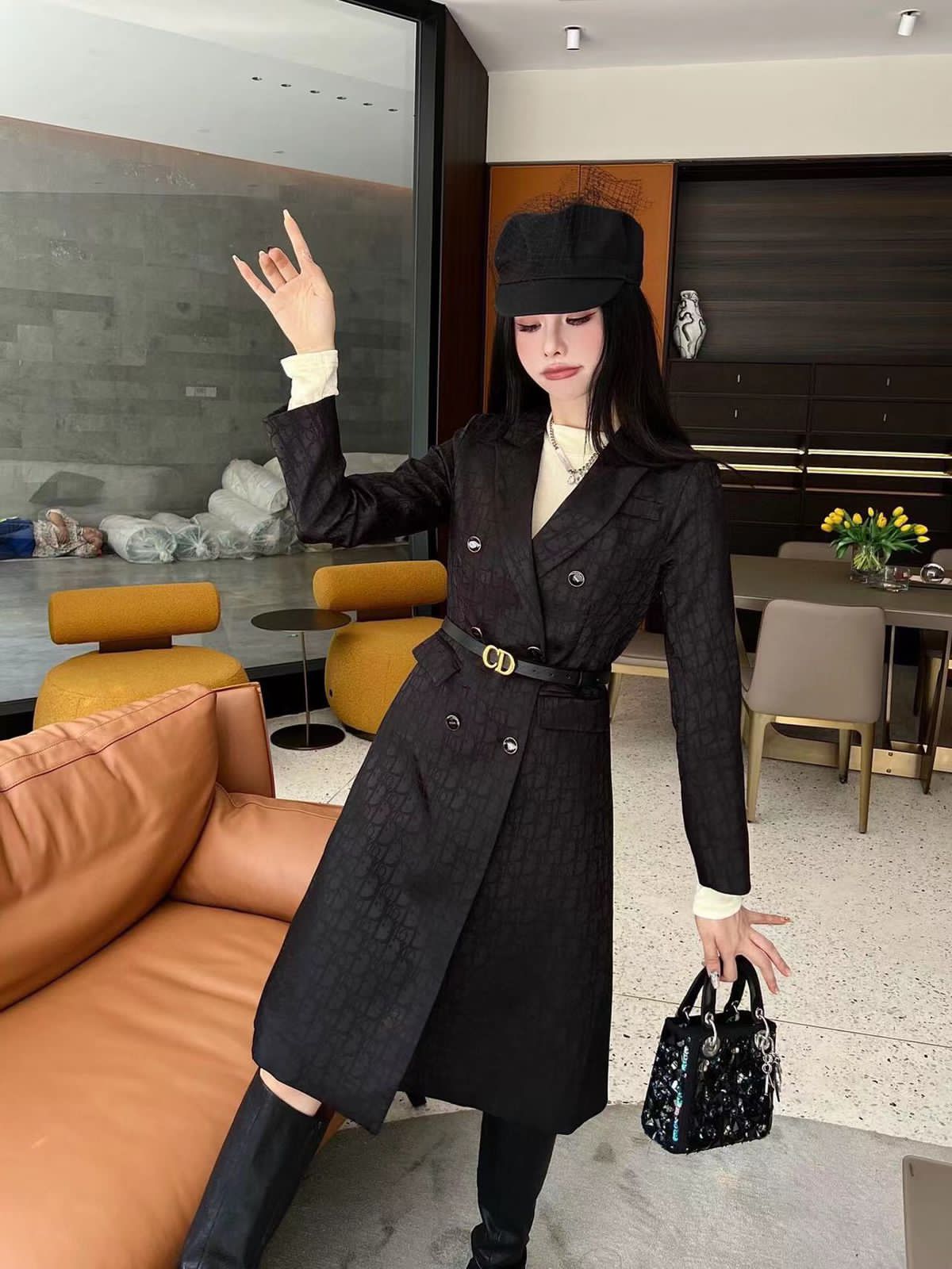 CHRISTIAN DIOR Trench-coat ceinturé en coton mélangé noir jacquard