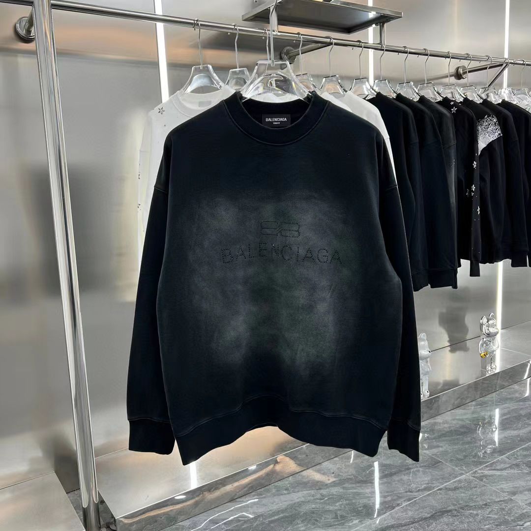 BALENCIAGA || Smoke Faded Design Crew-Neck Sweatshirt - FASHION MYST 