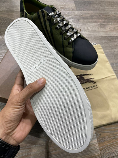 BURBERRY || CANVAS CHECK PRINT SNEAKERS / GREEN - FASHION MYST 