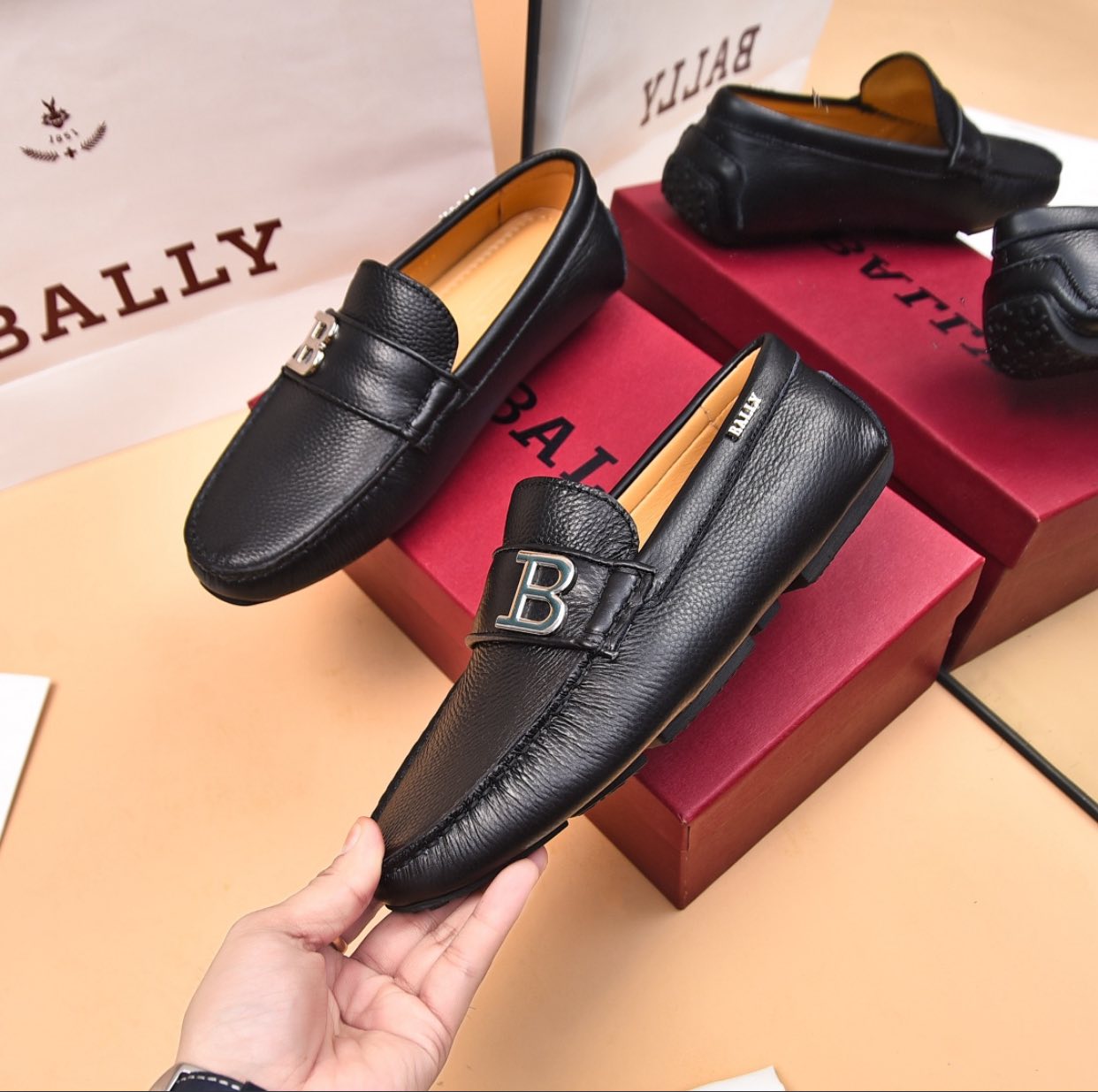 BALLY || Black Leather Loafers With Signature “B” Logo- FASHION MYST