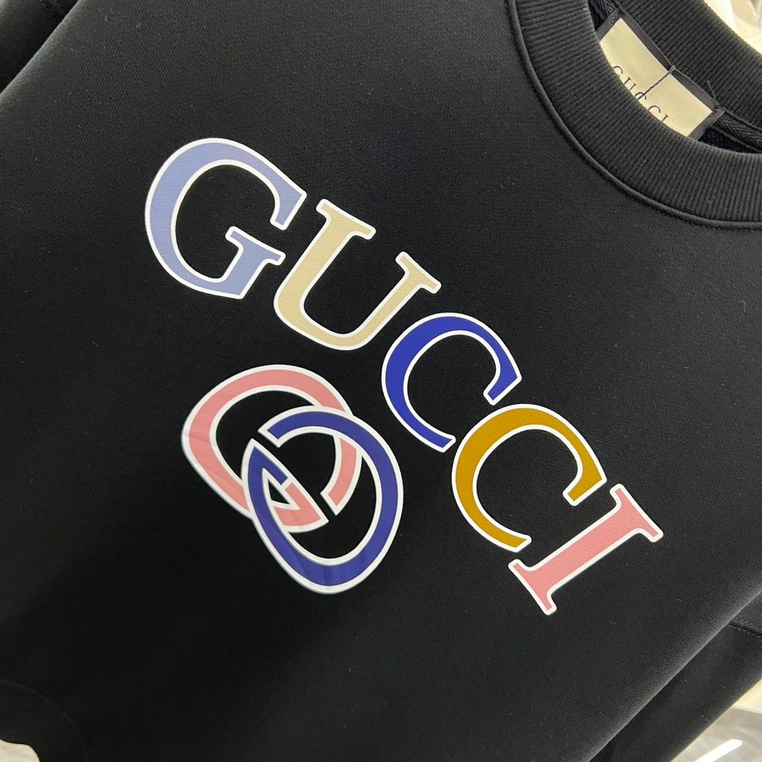 GUCCI || Oversized Multi-Color GG Logo Sweatshirt / Black - FASHION MYST 