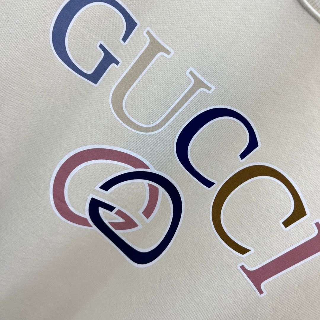 GUCCI || Oversized Multi-Color GG Logo Sweatshirt - FASHION MYST 