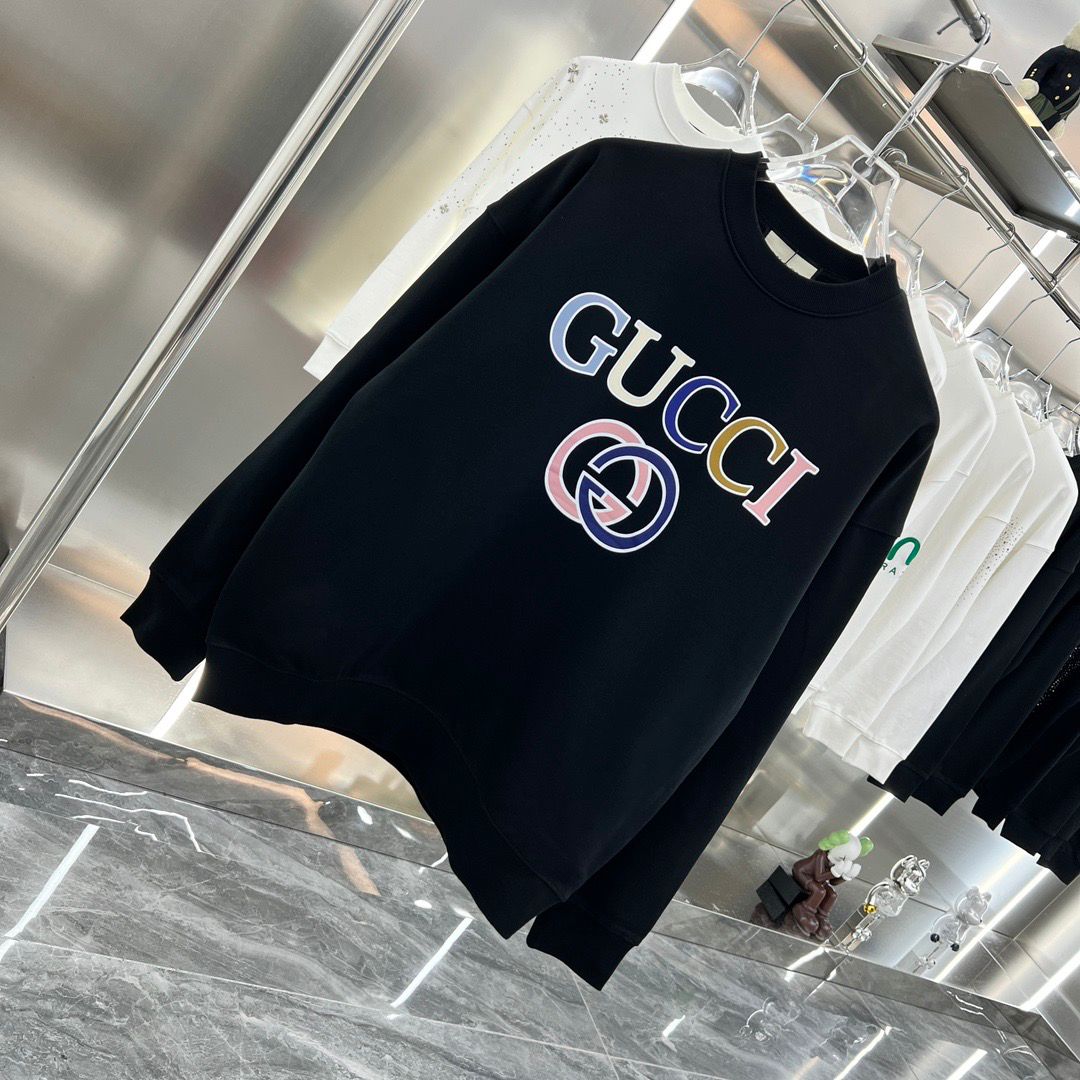 GUCCI || Oversized Multi-Color GG Logo Sweatshirt / Black - FASHION MYST 