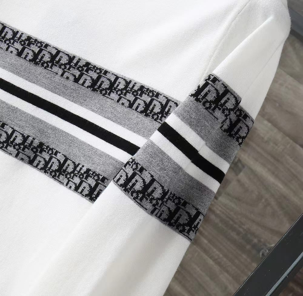 CHRISTIAN DIOR || Striped Technical Cashmere With Dior Oblique Motif - FASHION MYST 