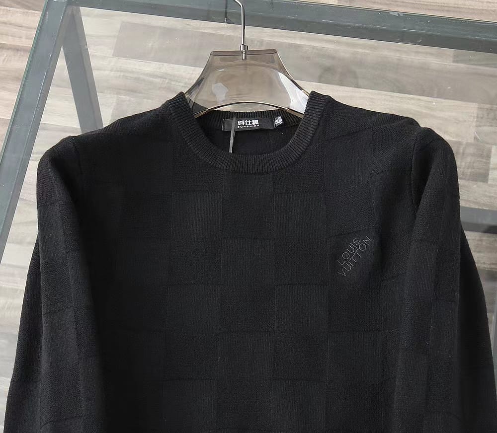 LOUIS VUITTON || LV Doves Quilted Sweatshirt - FASHION MYST 