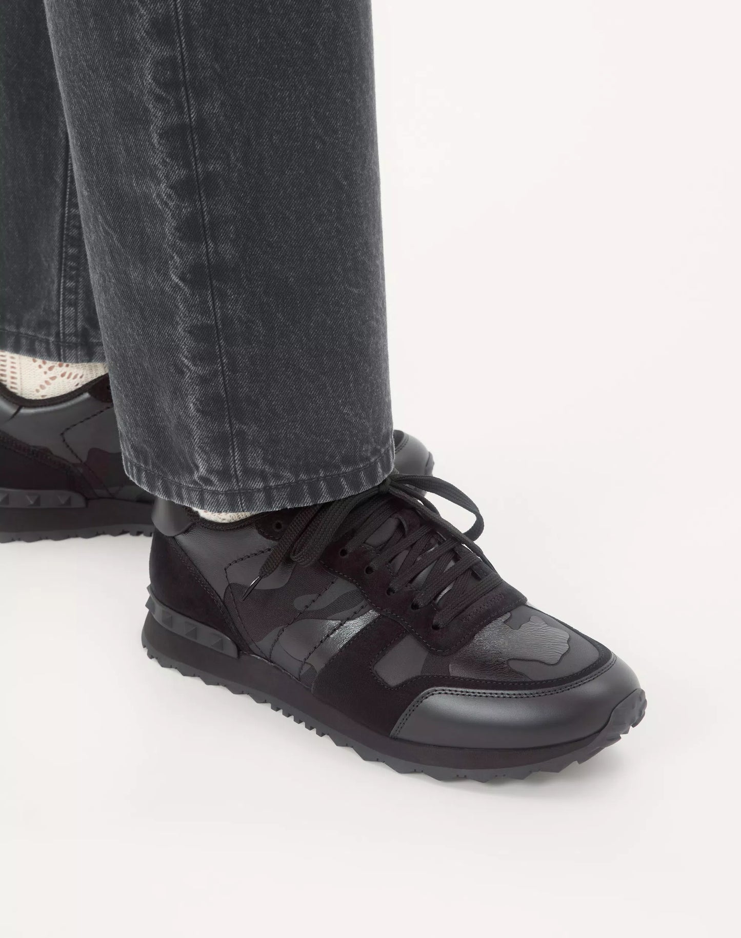 VALENTINO || Men’s Rockrunner Sneaker in Black Camouflage and Suede