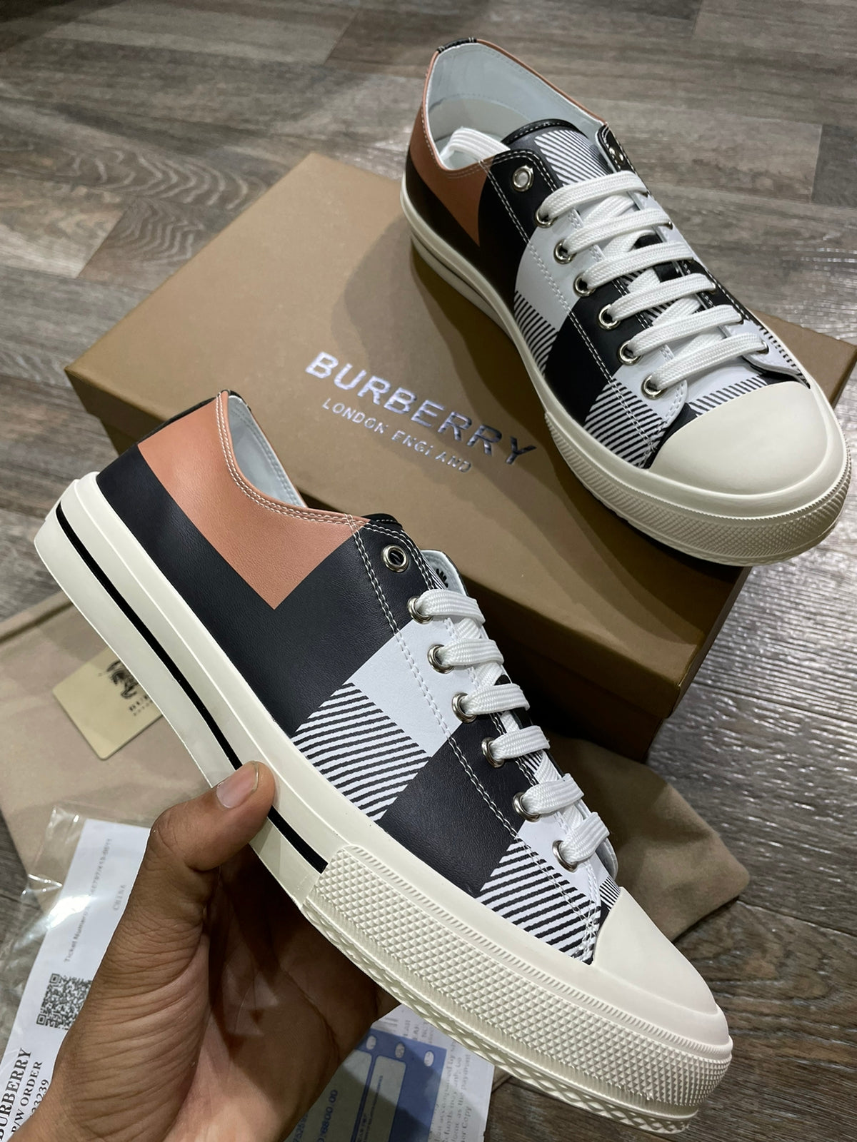 BURBERRY || Checked Canvas Low Top Silhouette Sneaker - FASHION MYST 