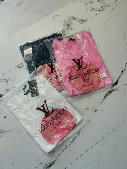 LOUIS VUITTON || Embossed LV Logo Patch Tees For Women - FASHION MYST 