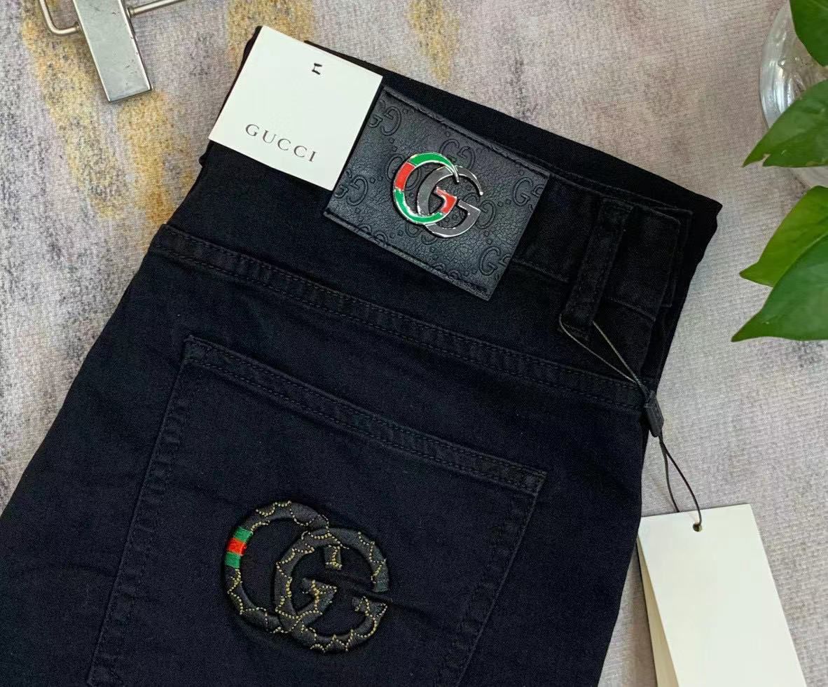 Mens Black offers Gucci Logo Jeans