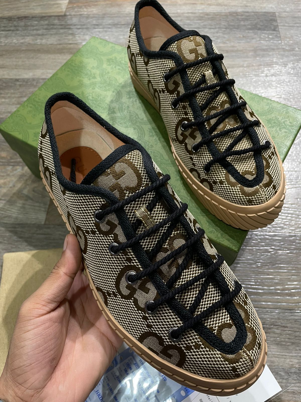 GUCCI || MAXI GG LACE-UP SNEAKER FOR MEN - FASHION MYST 