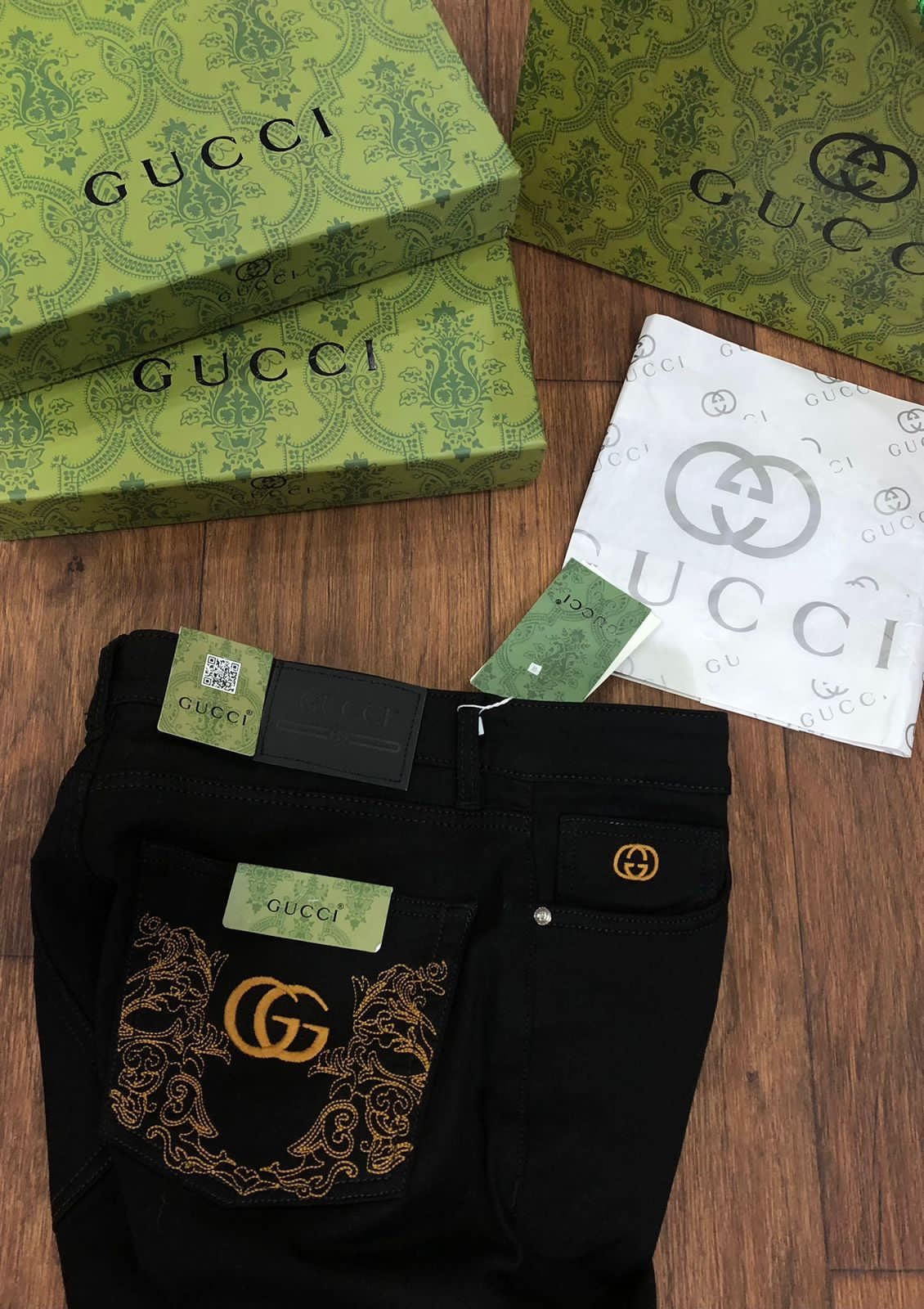 GUCCI || PREMIUM POCKET LOGO PRINT JEANS - FASHION MYST 