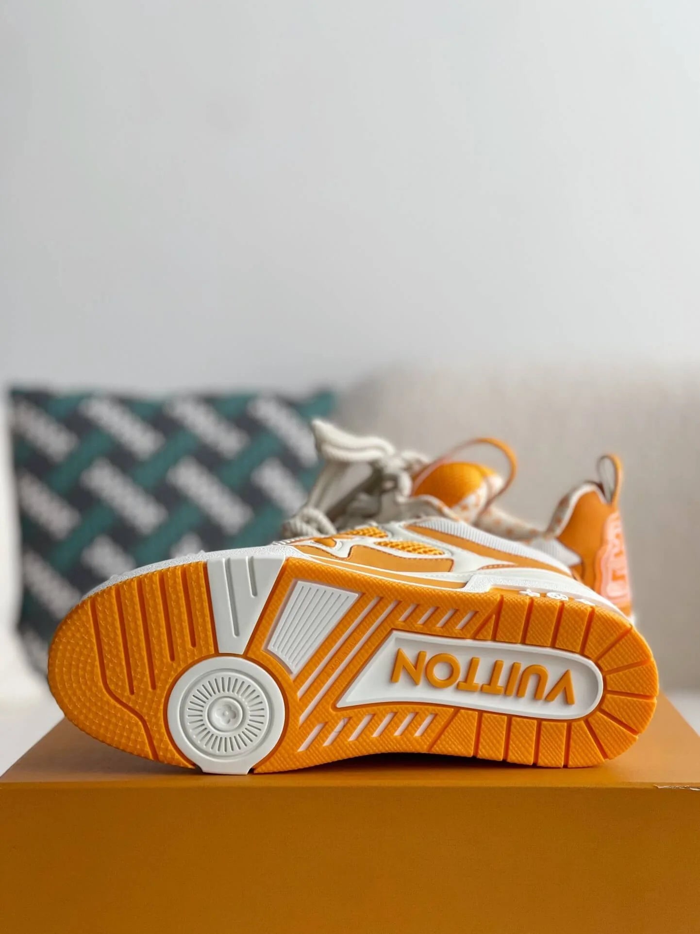 Shoes Basket Louis Vuitton Homme Orange BASKETS SKATE LOUIS VUITTON POUR HOMME – FASHION MYST