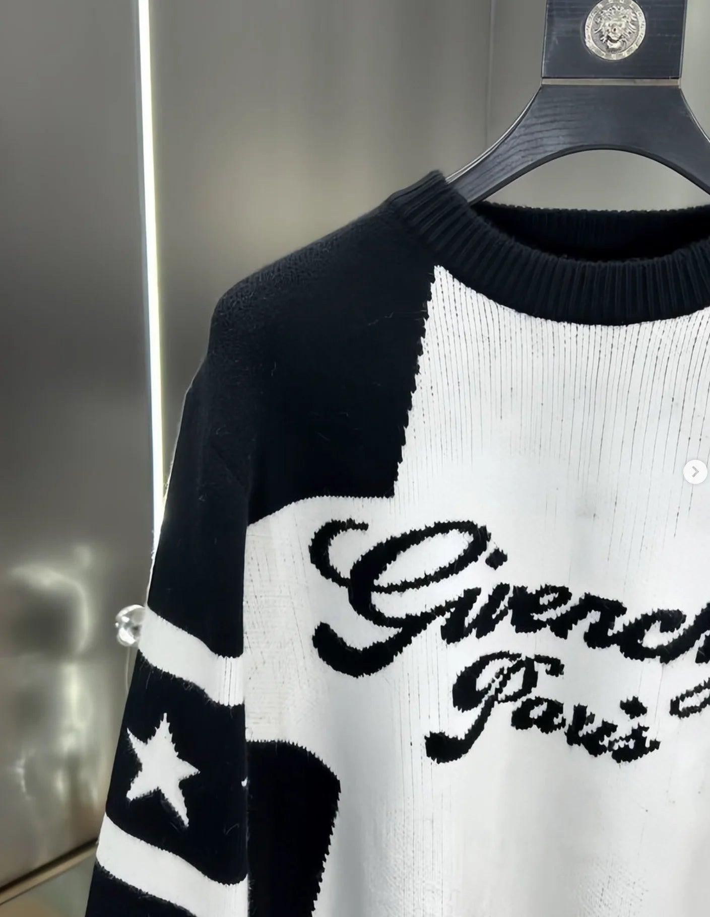 GIVENCHY || Star Logo-Embroidered Black Cardigan