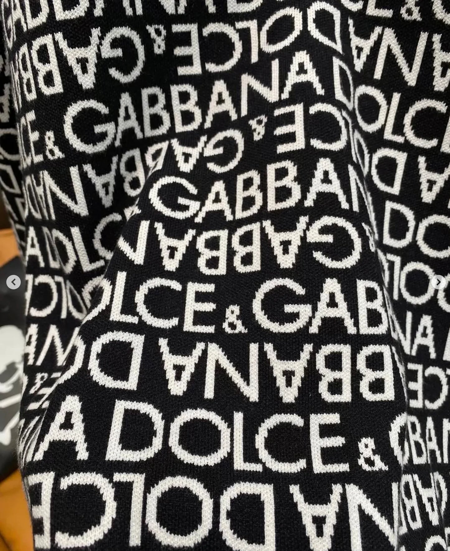 DOLCE GABBANA || Logo-Intarsia Wool Sweater In Black/White For Men