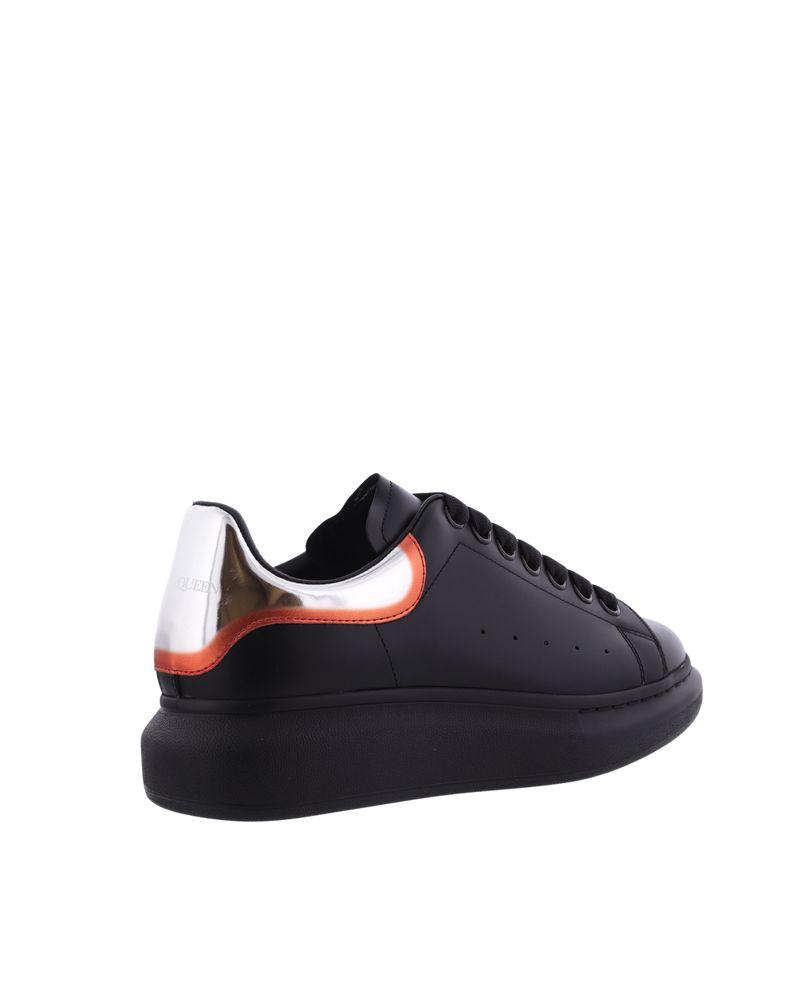 Alexander McQueen || Oversized Sneaker 'Black Silver Welsh Red' - FASHION MYST 