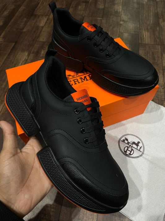 HERMES | Low-Top Black Sneakers