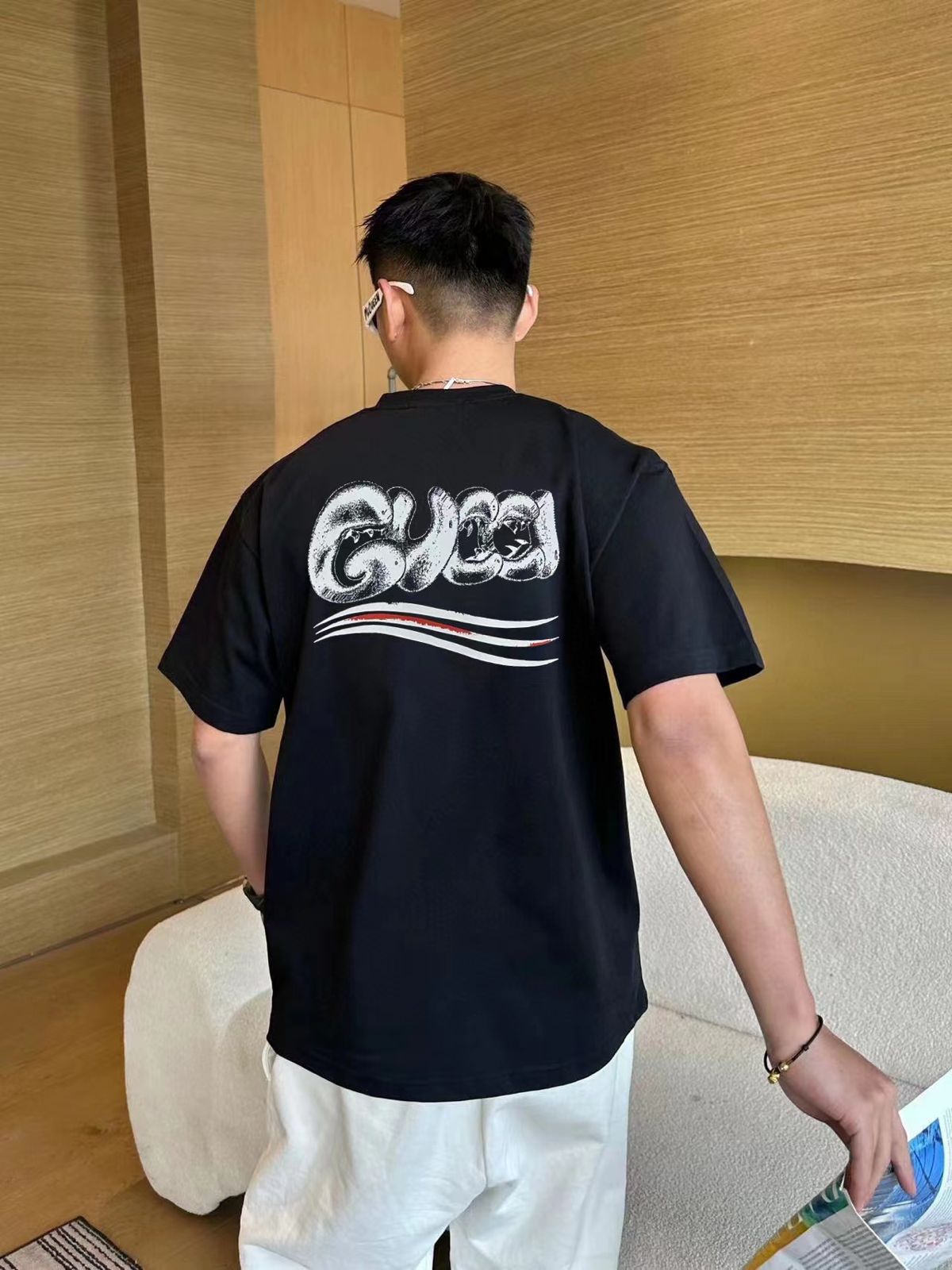 GUCCI || Oversized Graphic Logo Printed T-shirt - FASHION MYST 