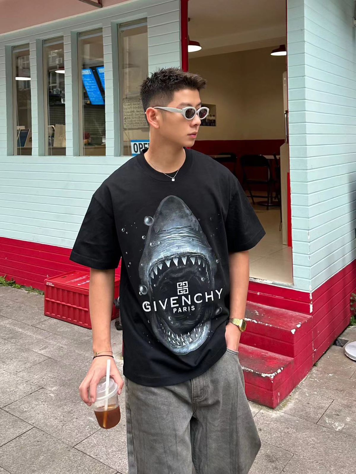 Shark Tee Givenchy Shark T GIVENCHY PARIS SHARK LOGO TSHIRT BLACK