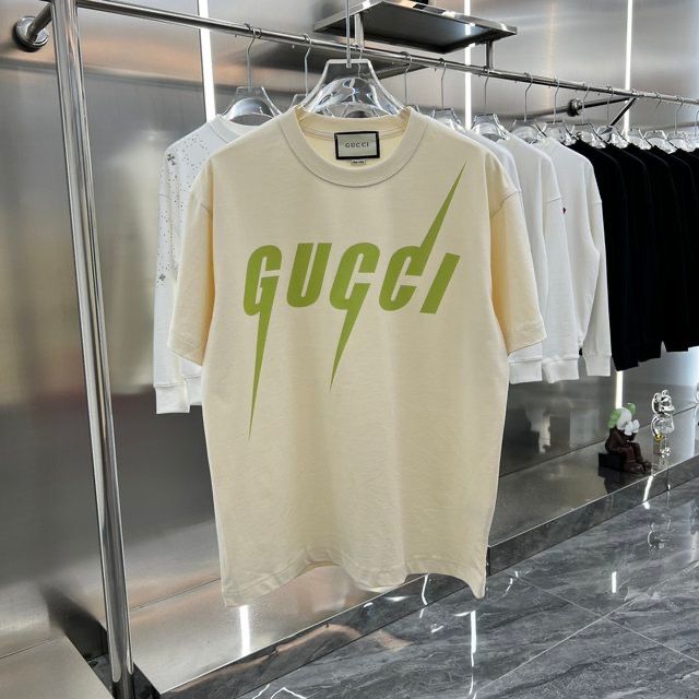 GUCCI || Elevate Your Wardrobe with Drop Shoulder T-Shirt - FASHION MYST 