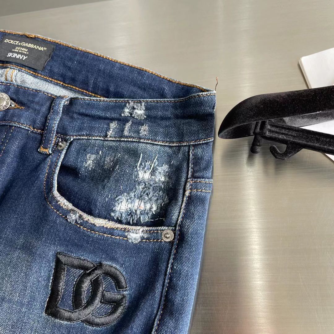 DOLCE & GABBANA || Mens Blue Metal Logo Rugged Jeans - FASHION MYST 