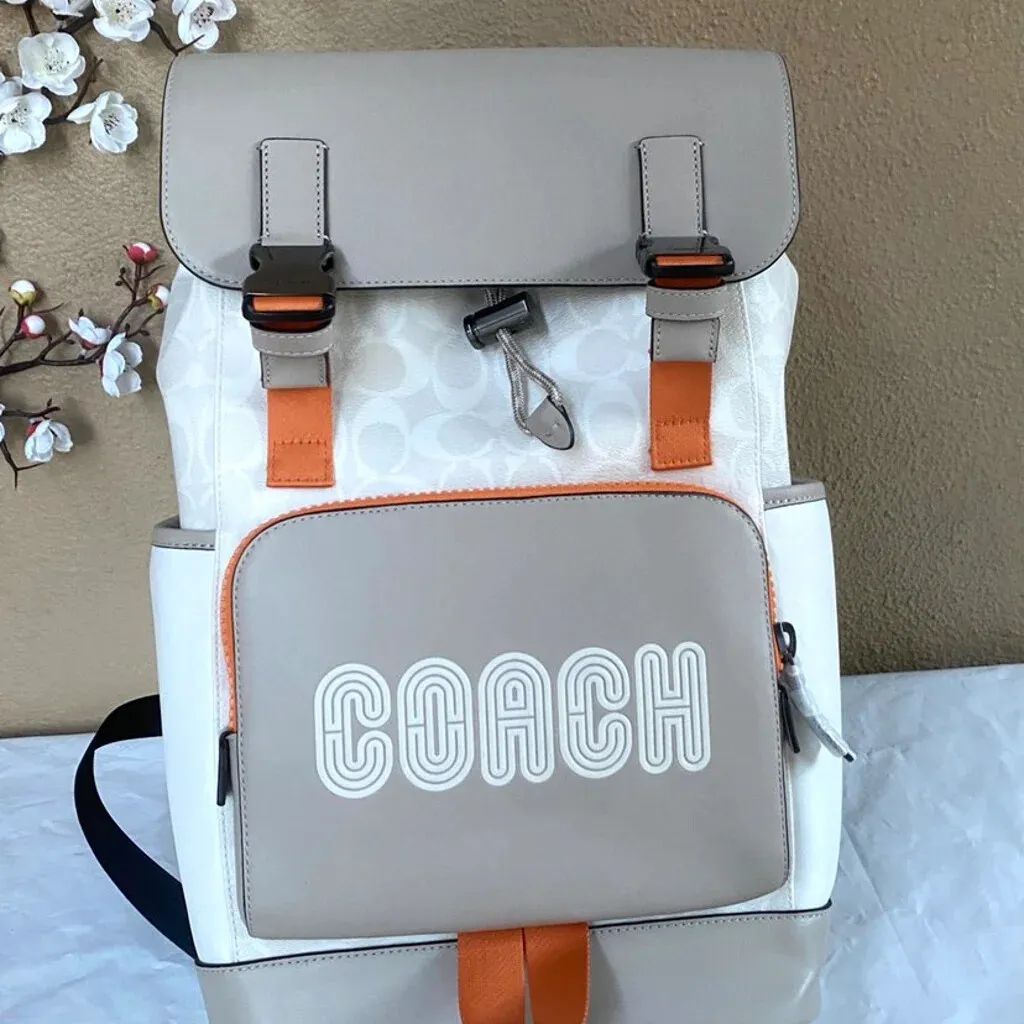 coach backpack track COACH || Outlet Track Backpack In Colorblock Signature Canvas White – FASHION MYST