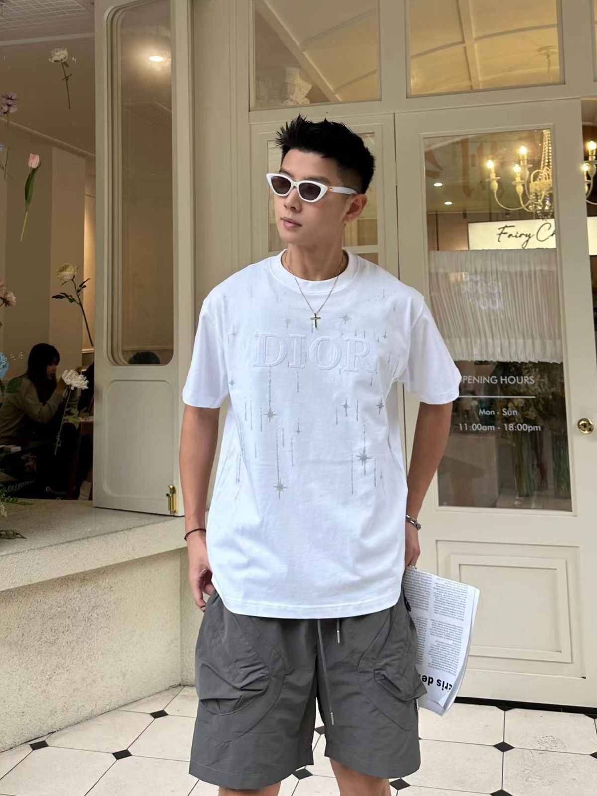 CHRISTIAN DIOR || Men Basic Solid White Oversize T-Shirt - FASHION MYST 