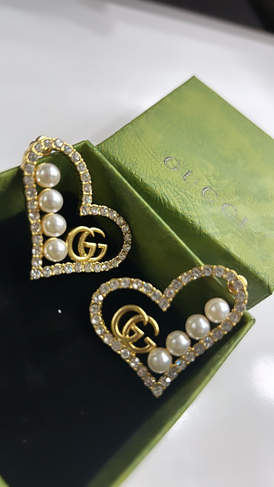 GUCCI || HEART CRYSTAL/PEARLS EARRINGS - FASHION MYST 