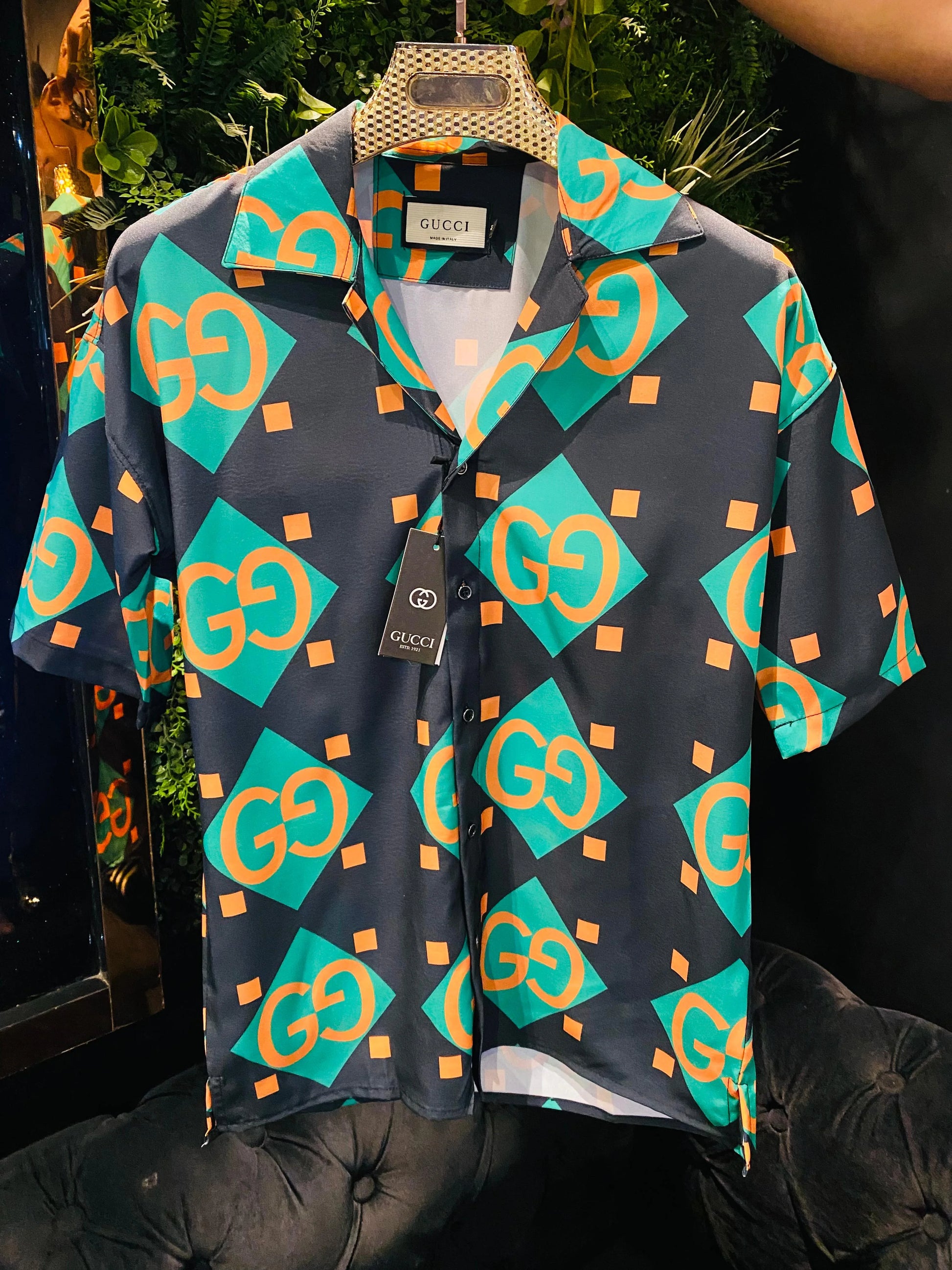 GUCCI || Geometric Logo-Print Shirt - Black - FASHION MYST 