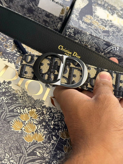 CHRISTIAN DIOR || 30 Montaigne Reversible Belt - FASHION MYST 